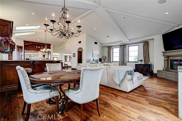 853 6th, Manhattan Beach, CA 90266