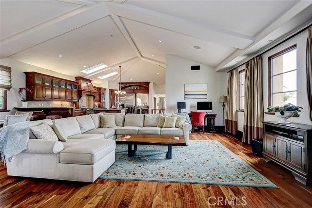 853 6th, Manhattan Beach, CA 90266