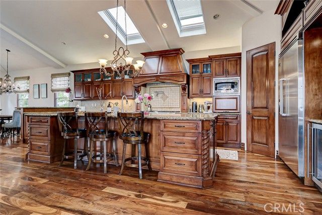 853 6th, Manhattan Beach, CA 90266