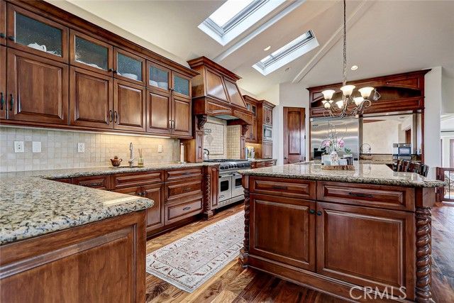 853 6th, Manhattan Beach, CA 90266