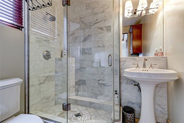 853 6th, Manhattan Beach, CA 90266