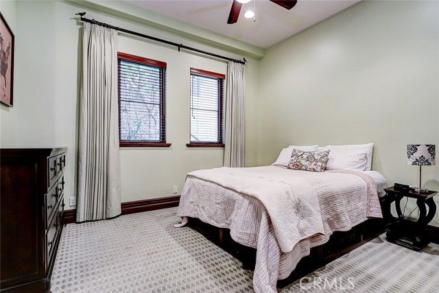 853 6th, Manhattan Beach, CA 90266