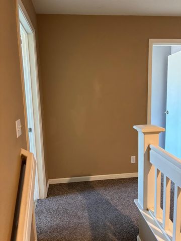 2385 S Creekside Dr, Los Banos, CA 93635