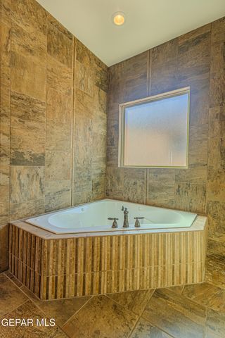 14216 RAINBOW POINT Drive, El Paso, TX 79938