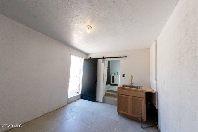 3905 Nashville Avenue, El Paso, TX 79930