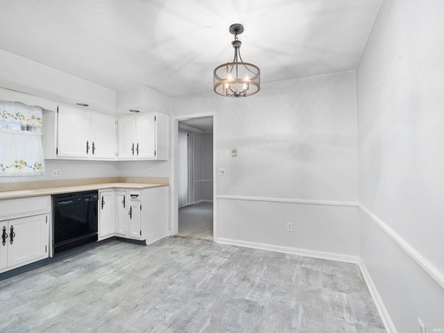 9324 Saraatoga Road, Fort Wayne, IN 46804