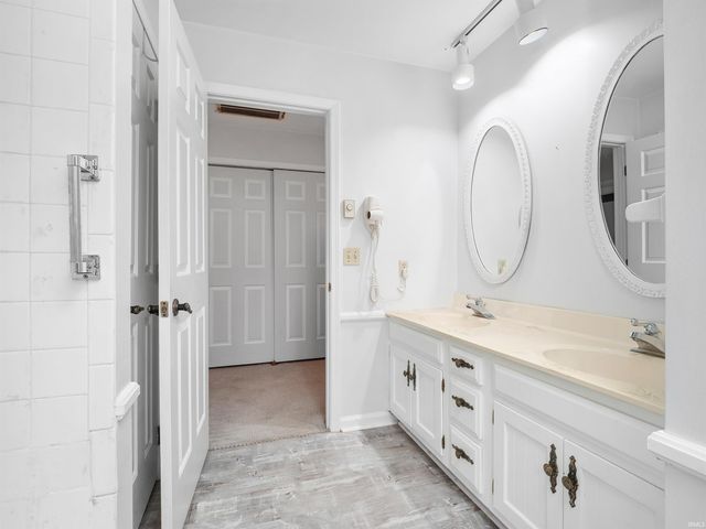 9324 Saraatoga Road, Fort Wayne, IN 46804