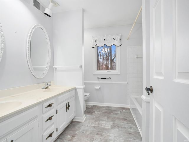 9324 Saraatoga Road, Fort Wayne, IN 46804