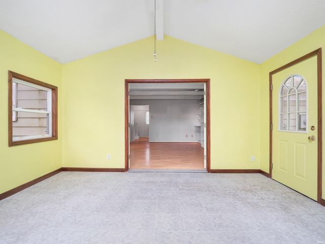 9324 Saraatoga Road, Fort Wayne, IN 46804