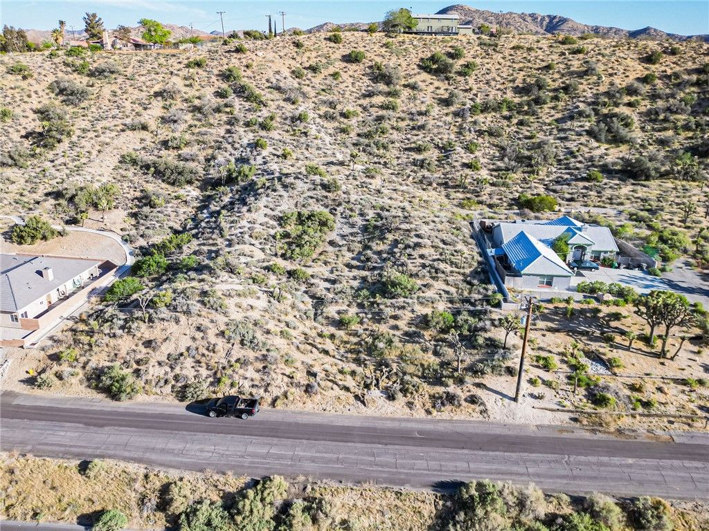 Image 17 of property listing at 54553 Twentynine Palms Highway, Yucca Valley, CA 92284