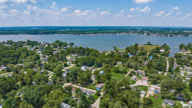 13376 Maple Road NE, Thornville, OH 43076