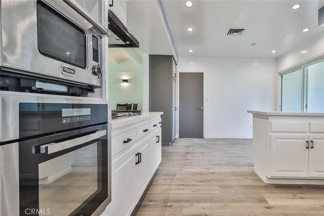 23540 Kivik, Woodland Hills, CA 91367