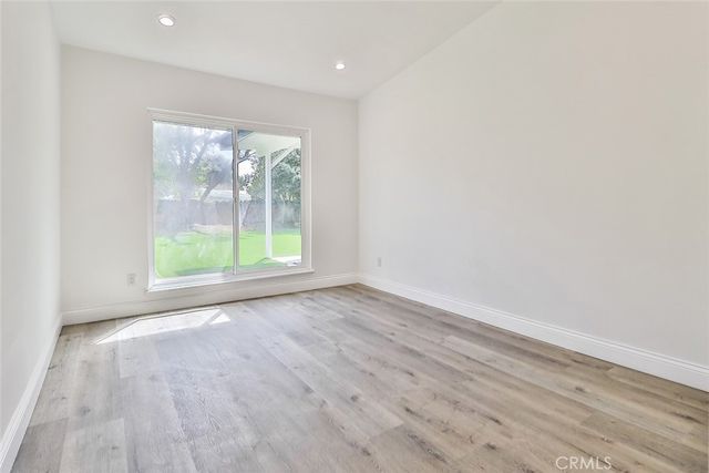 23540 Kivik, Woodland Hills, CA 91367