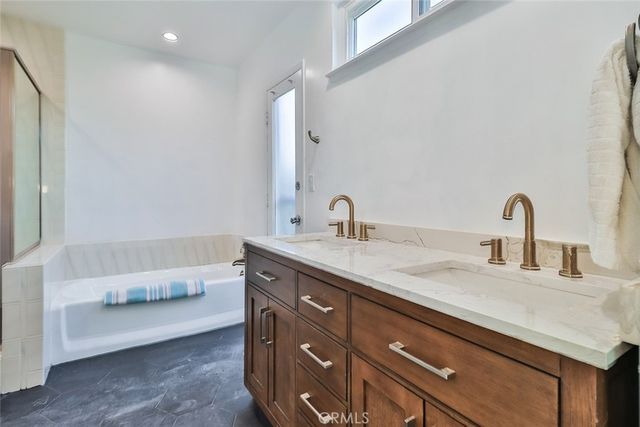 23540 Kivik, Woodland Hills, CA 91367