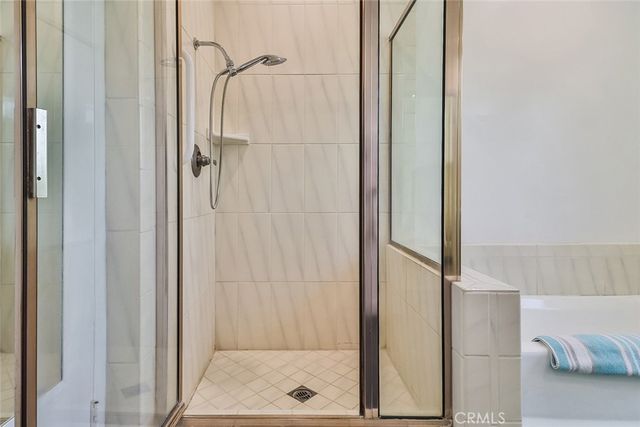 23540 Kivik, Woodland Hills, CA 91367