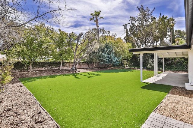 23540 Kivik, Woodland Hills, CA 91367