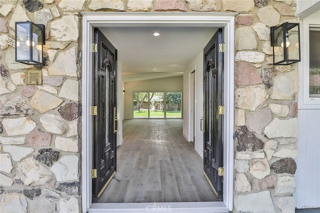 23540 Kivik, Woodland Hills, CA 91367