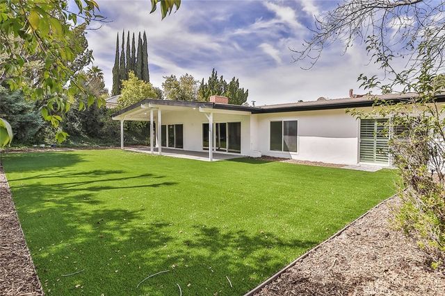23540 Kivik, Woodland Hills, CA 91367