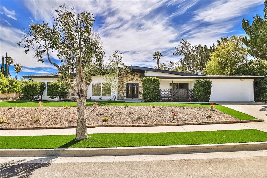 23540 Kivik, Woodland Hills, CA 91367