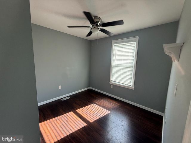 560 SALEM AVE, Woodbury, NJ 08096