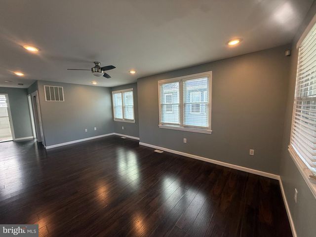 560 SALEM AVE, Woodbury, NJ 08096