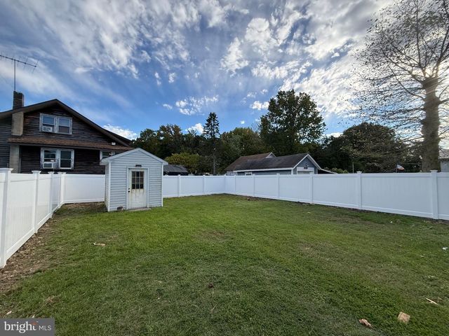 560 SALEM AVE, Woodbury, NJ 08096