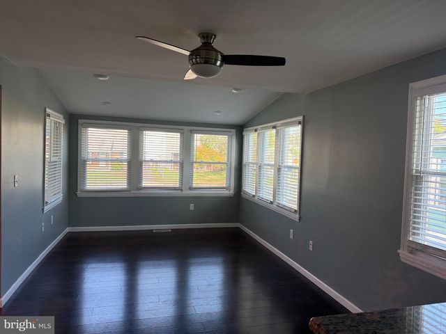 560 SALEM AVE, Woodbury, NJ 08096