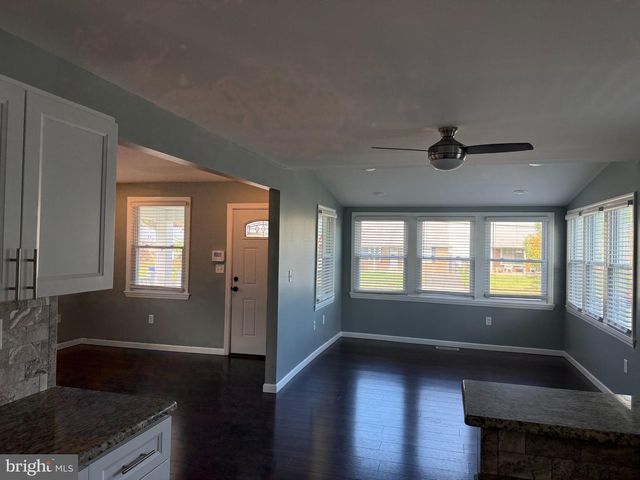 560 SALEM AVE, Woodbury, NJ 08096