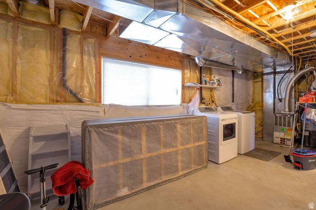 1631 N 2340 W, Clinton, UT 84015