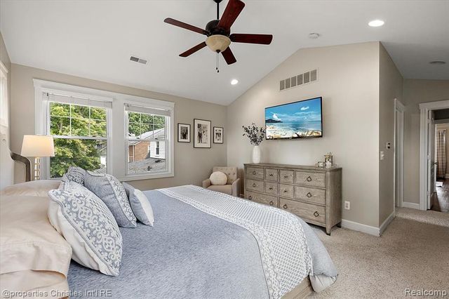 1033 Maplegrove Avenue, Royal Oak, MI 48067