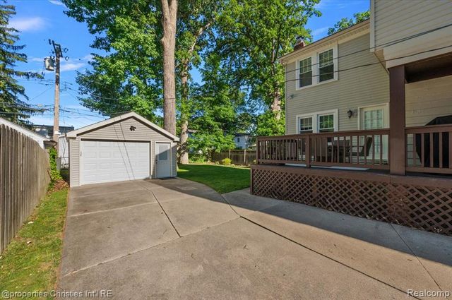1033 Maplegrove Avenue, Royal Oak, MI 48067