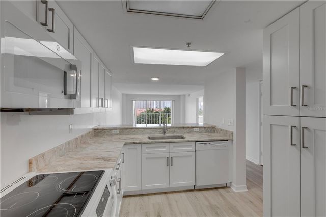 4 OCEANS WEST BOULEVARD 402A, Daytona Beach, FL 32118