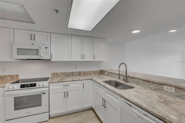 4 OCEANS WEST BOULEVARD 402A, Daytona Beach, FL 32118