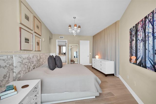 15901 Collins Ave 2405, Sunny Isles Beach, FL 33160