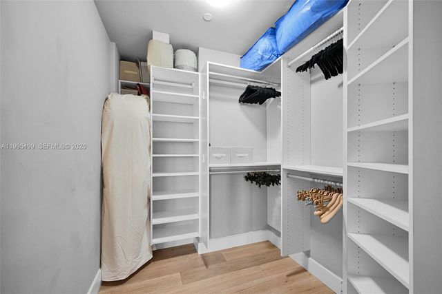 15901 Collins Ave 2405, Sunny Isles Beach, FL 33160