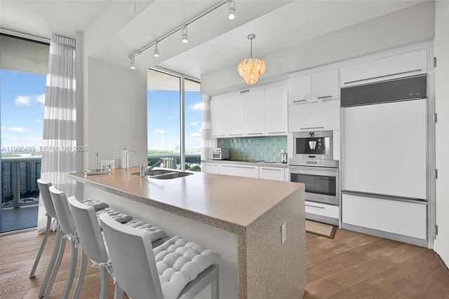 15901 Collins Ave 2405, Sunny Isles Beach, FL 33160