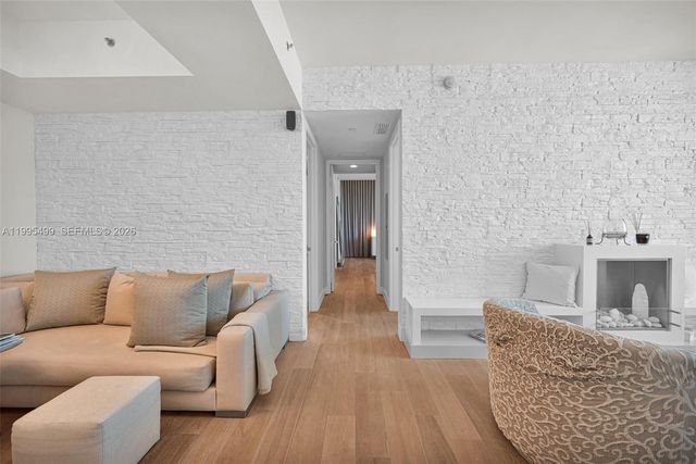 15901 Collins Ave 2405, Sunny Isles Beach, FL 33160