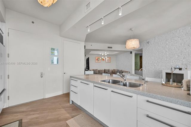 15901 Collins Ave 2405, Sunny Isles Beach, FL 33160