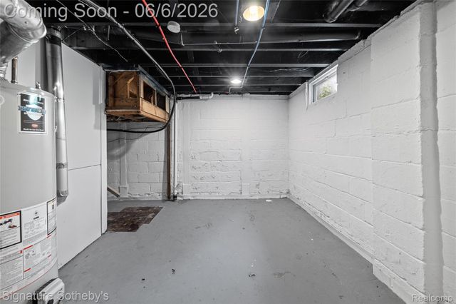 674 E Webster Street, Ferndale, MI 48220