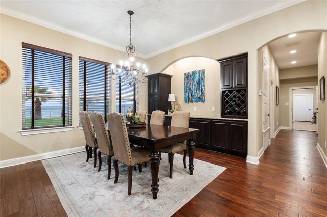 348 Carlson CIR, Buchanan Dam, TX 78609