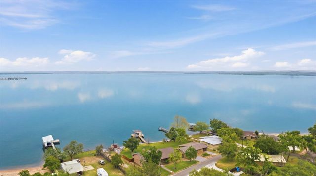 348 Carlson CIR, Buchanan Dam, TX 78609