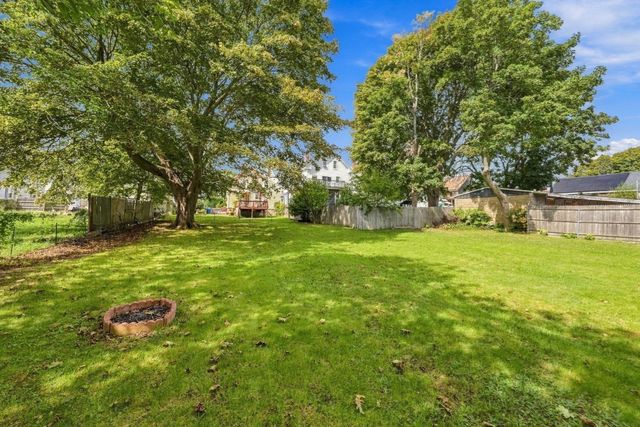 326 Cedar St, New Bedford, MA 02740