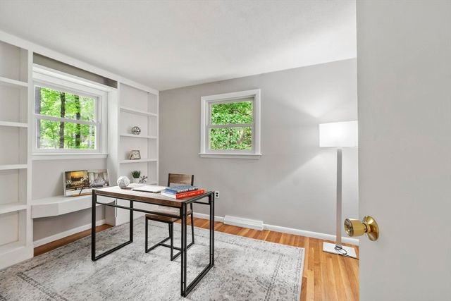 34 Sleigh Rd, Chelmsford, MA 01824