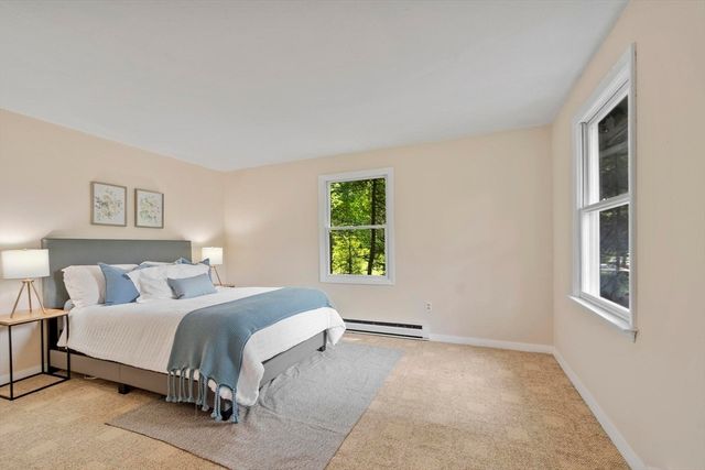 34 Sleigh Rd, Chelmsford, MA 01824