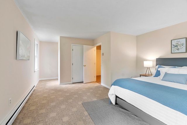 34 Sleigh Rd, Chelmsford, MA 01824