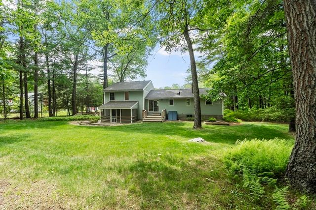 34 Sleigh Rd, Chelmsford, MA 01824