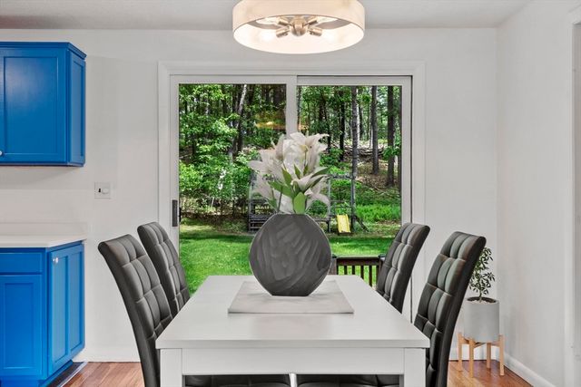 34 Sleigh Rd, Chelmsford, MA 01824