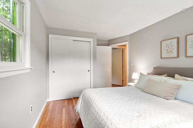 34 Sleigh Rd, Chelmsford, MA 01824