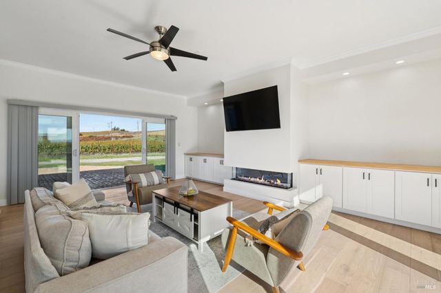 1301 Duhig Rd, Napa, CA 94559