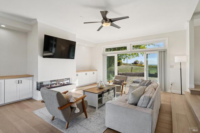 1301 Duhig Rd, Napa, CA 94559